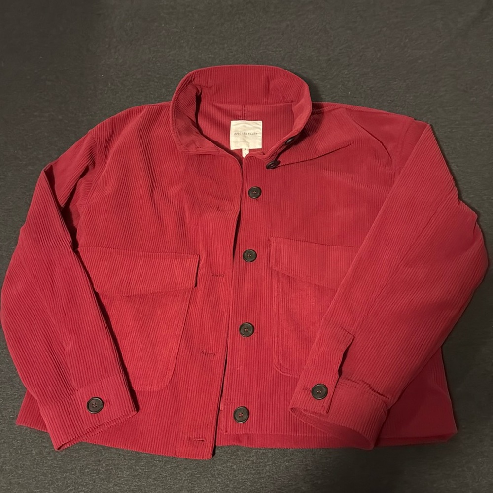Cropped maroon corduroy blazer
